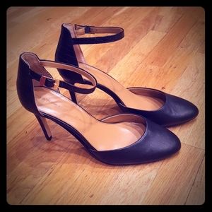 Banana Republic Caelyn Black Heels